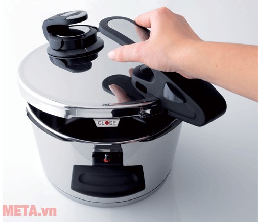 Nồi áp suất Fissler Edition 22cm - 4,5 lít với tay cầm tiện lợi 