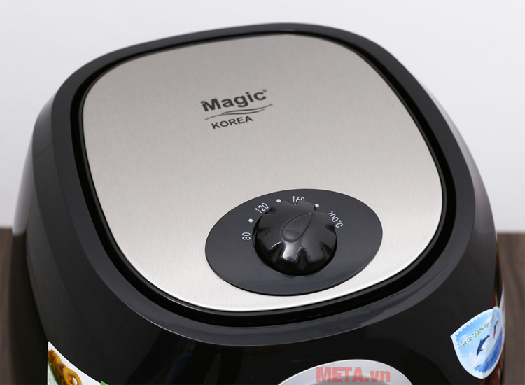 Nồi chiên không dầu Magic A84 có thể điều chỉnh lên đến 200 độ C