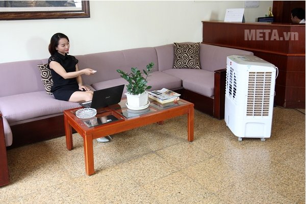 Máy làm mát Air Cooler Cello Smart 30 có điều khiển từ xa 