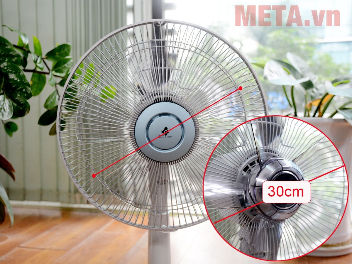 Đường kính cánh quạt 30cm